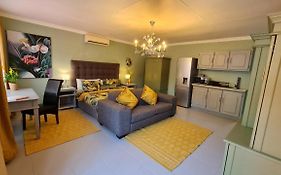 Arum Lily Guest Rooms